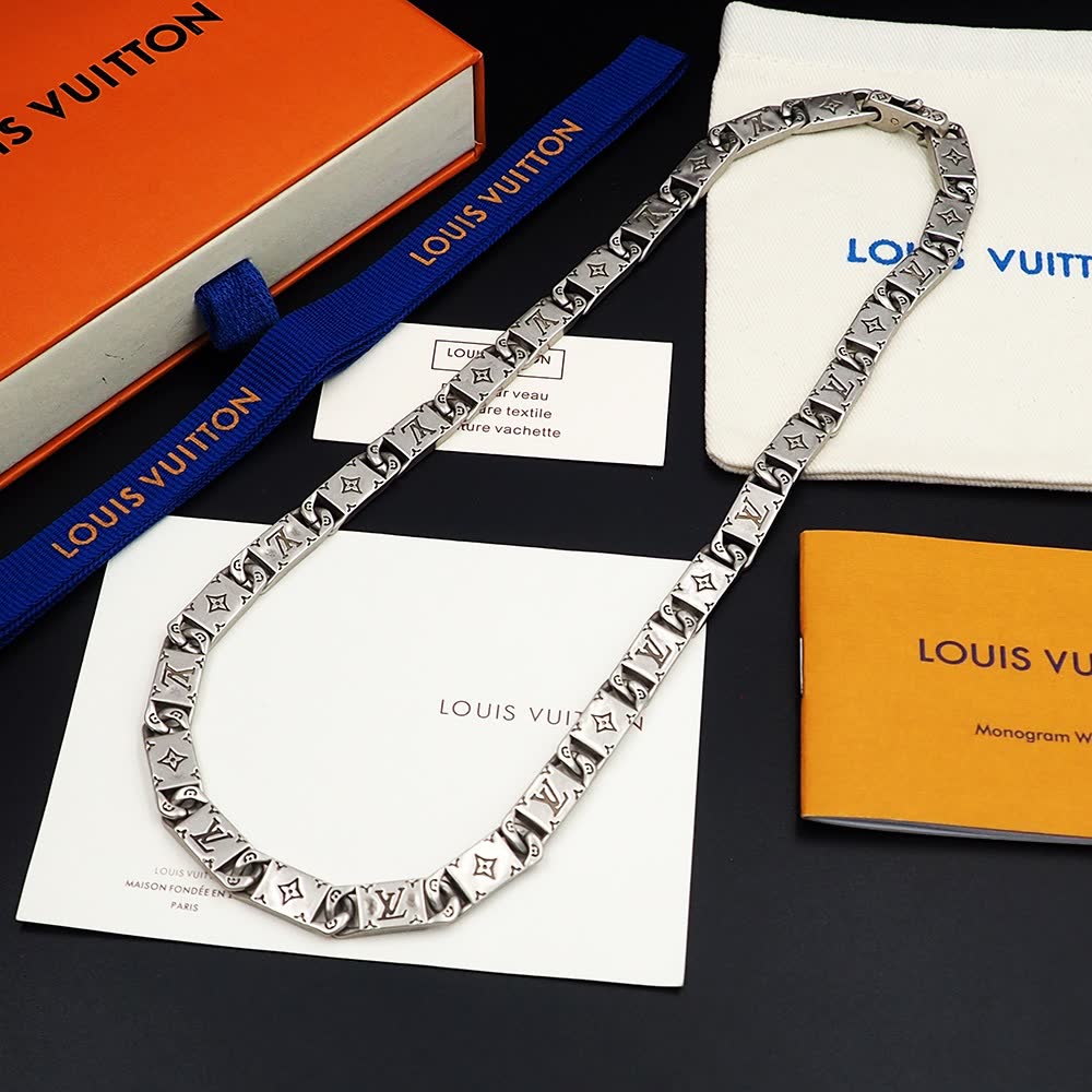 Louis Vuitton Monogram Tied Up Necklace